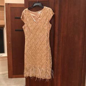 Kay Unger gold dress